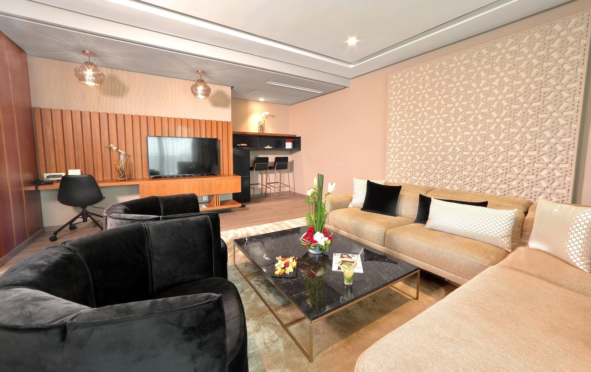 安法宫酒店 卡萨布兰卡 外观 照片 A suite at the airport